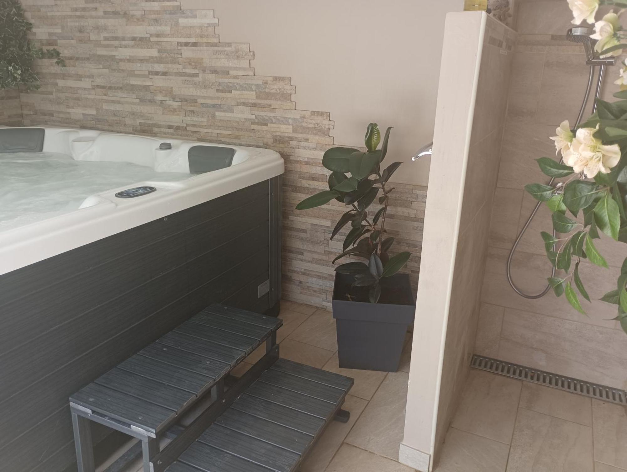 Mimilou Mont St Loup Piscine Privee Apartment Agde Ruang foto